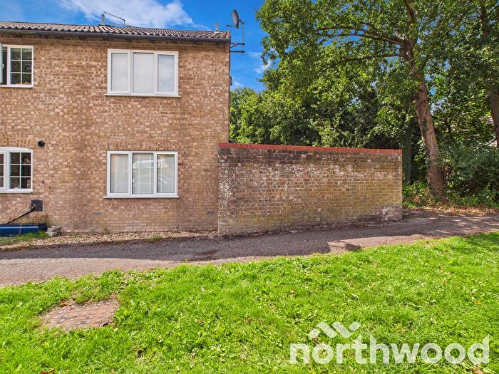 1 Bedroom Terraced House To Rent In Falcon Way, South Ashford, Ashford, TN23