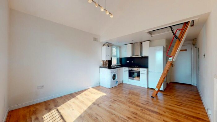 1 Bedroom Flat To Rent In Ellison Road, London, SW16