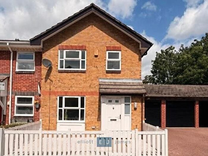 3 Bedroom Semi-Detached House To Rent In Clarence Road, London, E12
