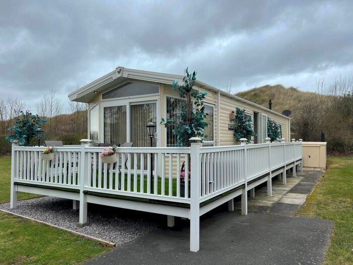 3 Bedroom Lodge For Sale In Willerby Aspen, Prestatyn, LL19