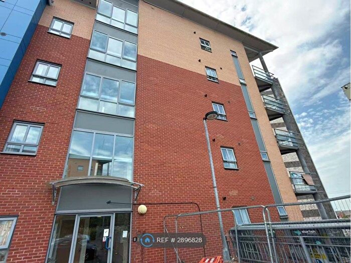 2 Bedroom Flat To Rent In Leicester Court, Preston, PR1