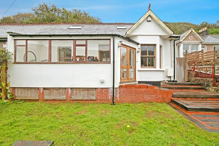 4 Bedroom Bungalow For Sale In Beach Road, Truro, Cornwall, TR4