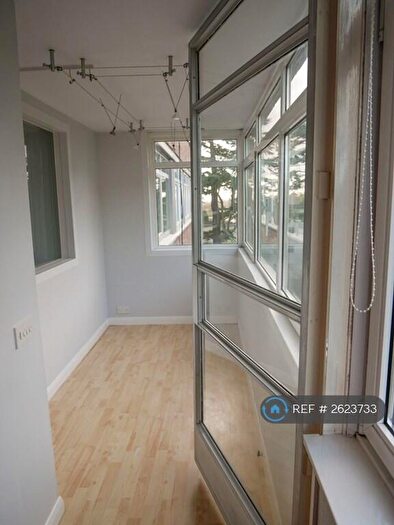 2 Bedroom Flat To Rent In Bassett Avenue, Southampton, SO16