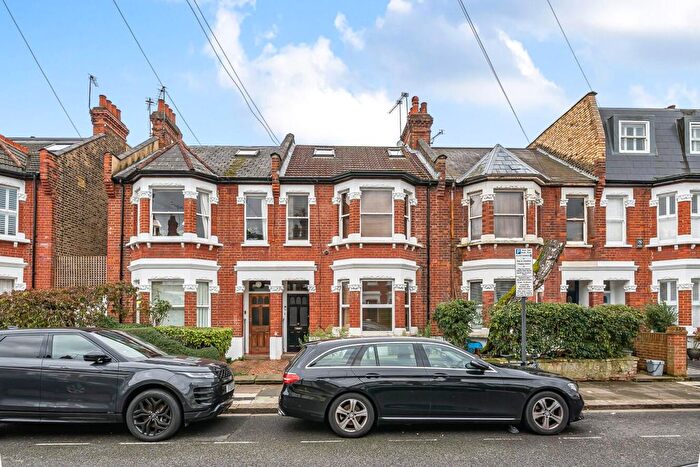 2 Bedroom Flat For Sale In Inglethorpe Street, Fulham, London, SW6