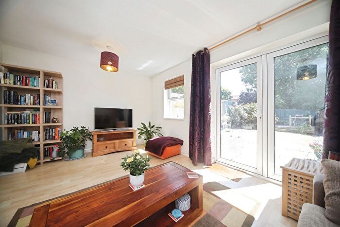 3 Bedroom End Terrace House For Sale In Gaunton Close, Taunton, TA1