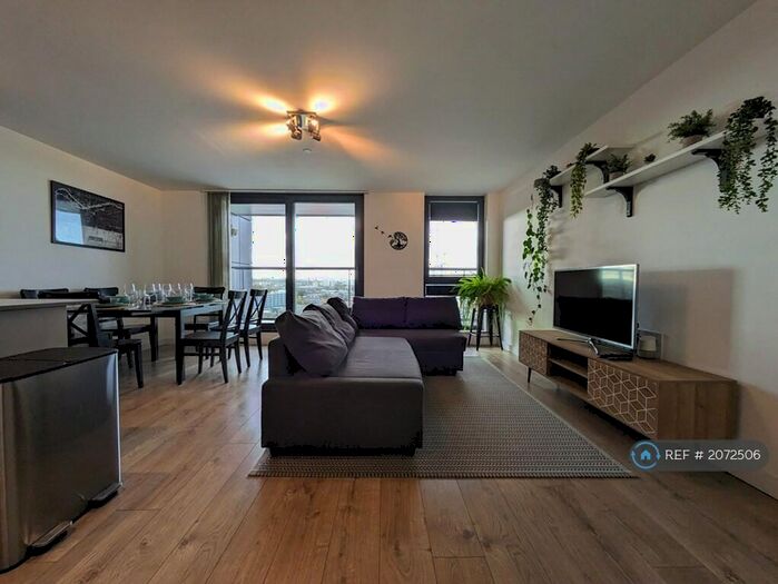 3 Bedroom Flat To Rent In Chancellor House, London, SE16