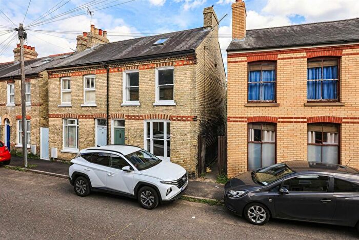 3 Bedroom Semi Detached House For Sale In Suez Road, Cambridge, CB1