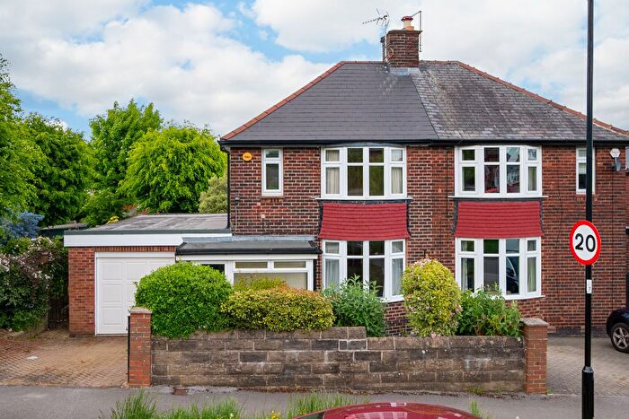 3 Bedroom Semi-Detached House For Sale In Warminster Crescent, Norton Lees, Sheffield, S8
