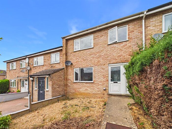 3 Bedroom Terraced House For Sale In Trinity Road, Stamford, PE9