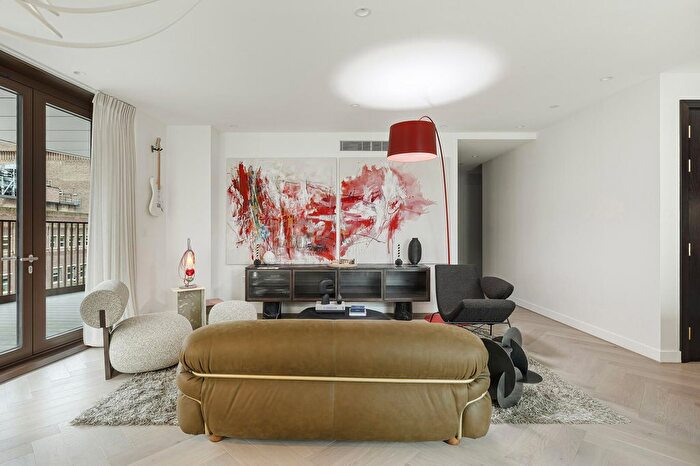 2 Bedroom Property To Rent In Triptych Place, London, SE1