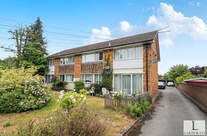 2 Bedroom Maisonette To Rent In North Common Road, Uxbridge, UB8