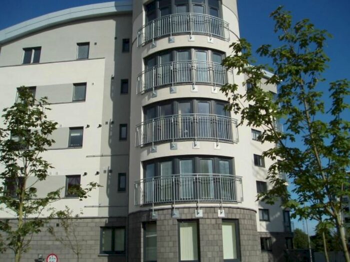 2 Bedroom Flat To Rent In Lochend Park View, Meadowbank, Edinburgh, EH7