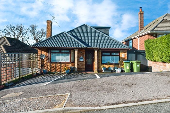 4 Bedroom Detached Bungalow For Sale In Exeter Close, Southampton, SO18