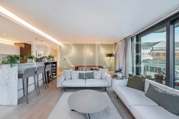 3 Bedroom Flat To Rent In Lighterman Towers, Chelsea Harbour, London, SW10