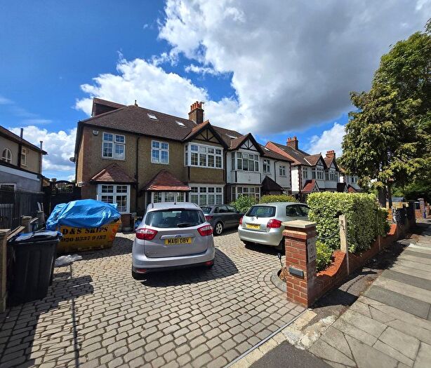 1 Bedroom Maisonette To Rent In Dorset Road, London, SW19