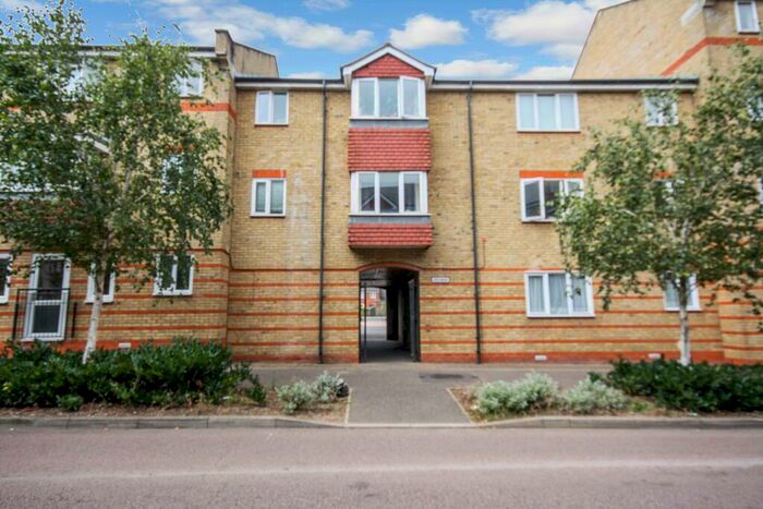 2 Bedroom Apartment To Rent In Parkinson Drive, Chelmsford, CM1
