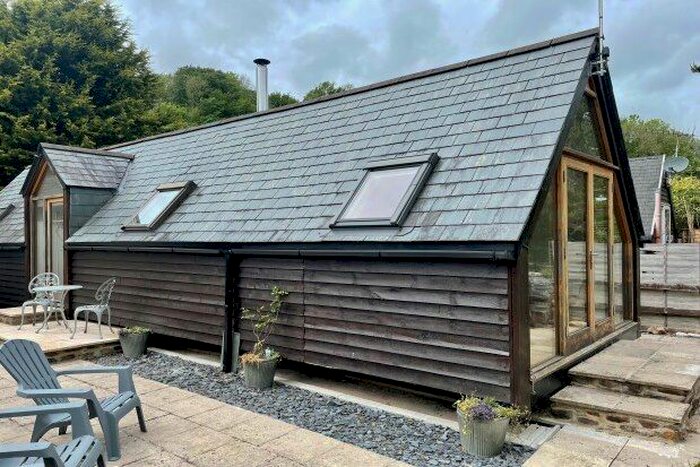 1 Bedroom Bungalow To Rent In Dartbridge Manor, Buckfastleigh, TQ11