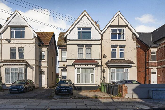1 Bedroom Flat For Sale In Stubbington Avenue, Portsmouth, Hampshire, PO2