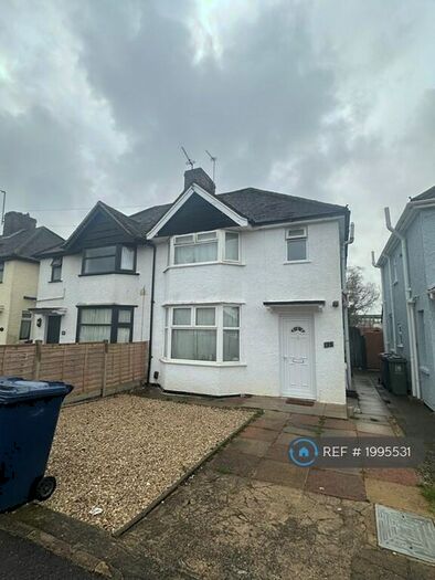 6 Bedroom Semi-Detached House To Rent In Cricket Road, Oxford, OX4