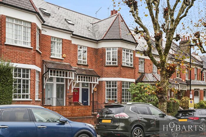 2 Bedroom Maisonette For Sale In Mount View Road, London, N4