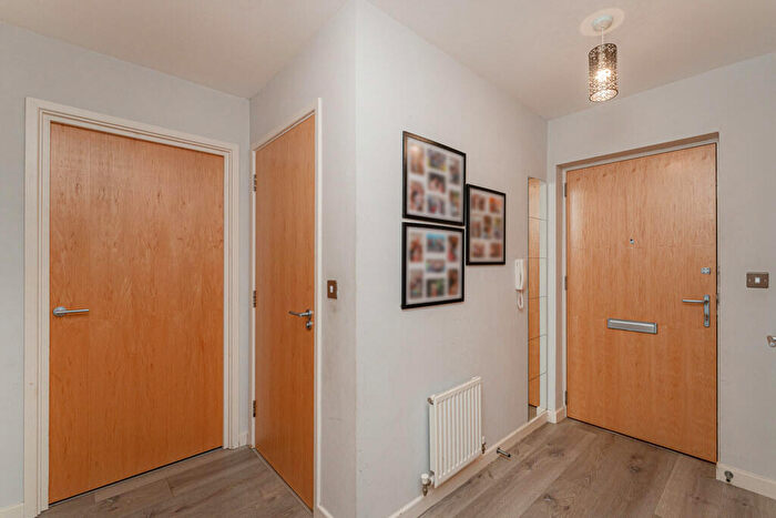 2 Bedroom Flat For Sale In Rockwell Court, Papermill Place, London, Greater London, E17