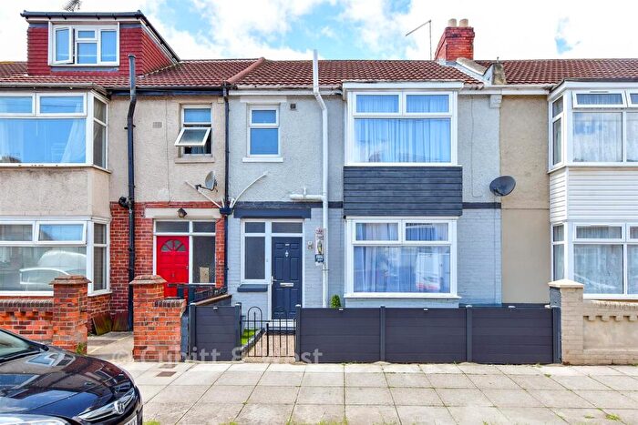 3 Bedroom Terraced House For Sale In Glenthorne Road, Portsmouth, Hampshire, PO3