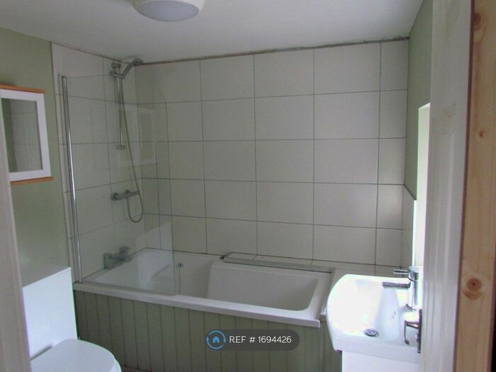 2 Bedroom Flat To Rent In Cholmondeley, Malpas, SY14