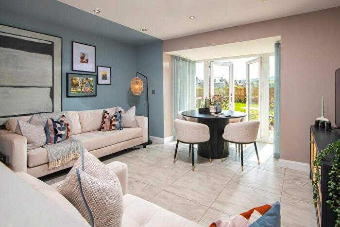 3 Bedroom End Of Terrace House For Sale In The Willows, Musselburgh Way, Bourne, Lincolnshire, PE10