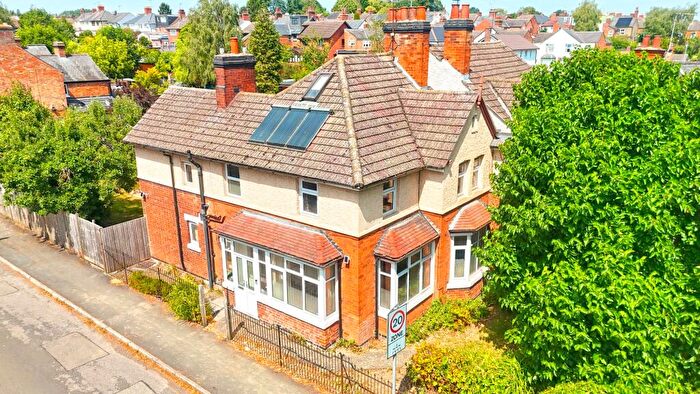4 Bedroom End Of Terrace House For Sale In Coventry Road, Market Harborough, LE16