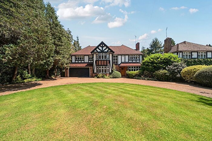 5 Bedroom Detached House For Sale In Orpington Road, Chislehurst, BR7