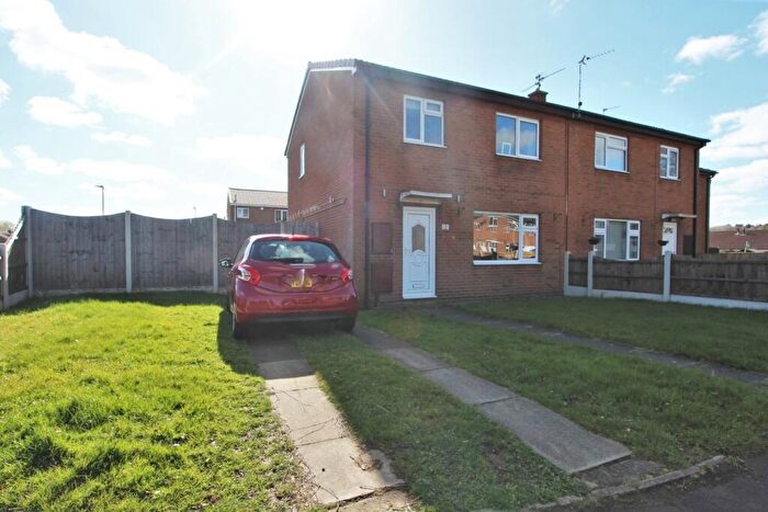 3 Bedroom Semi Detached House To Rent In Toftstead, Armthorpe, Doncaster, DN3