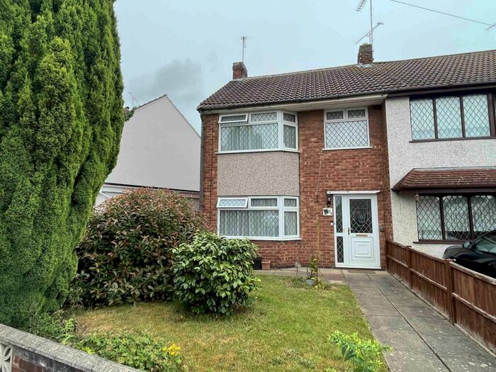 3 Bedroom House To Rent In Yewdale Crescent, CV2