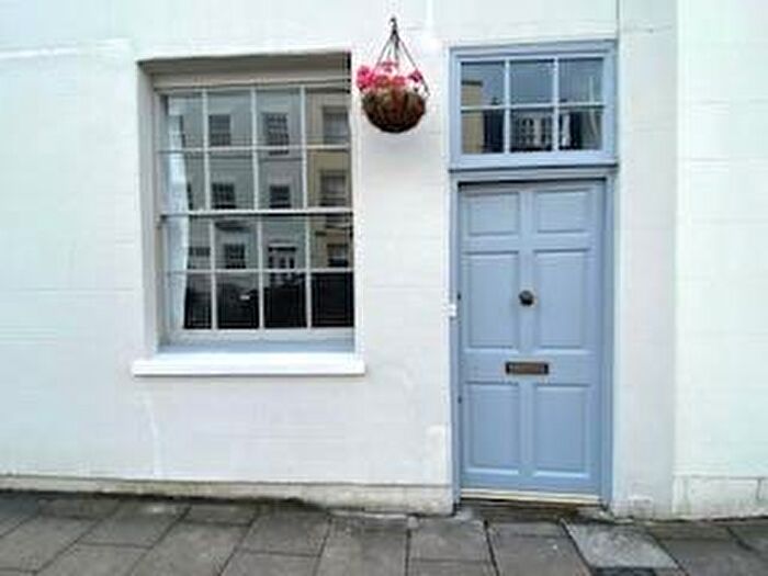 2 Bedroom House To Rent In Princess Victoria Street, Bristol, BS8