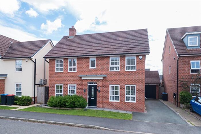 4 Bedroom Detached House For Sale In Silverlea Road, Lostock Gralam, Northwich, CW9