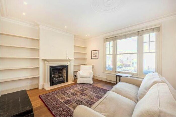2 Bedroom Flat To Rent In New Kings Road, London, SW6
