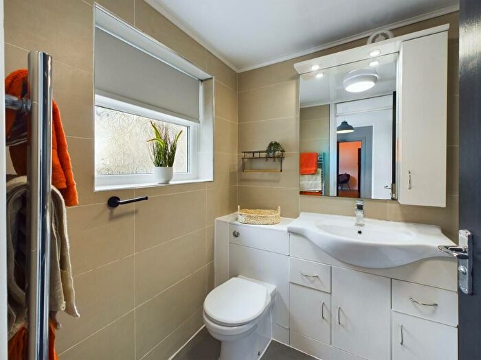 4 Bedroom Flat To Rent In Edinburgh Road, Liverpool, L7