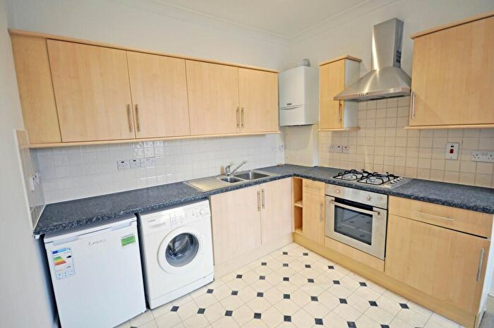 1 Bedroom Flat To Rent In Sheen Lane, Sheen, SW14