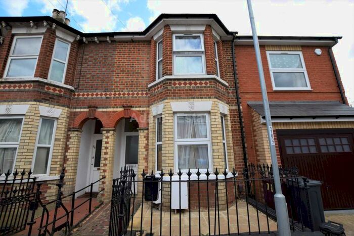 5 Bedroom Terraced House To Rent In Swainstone Road, Reading, RG2