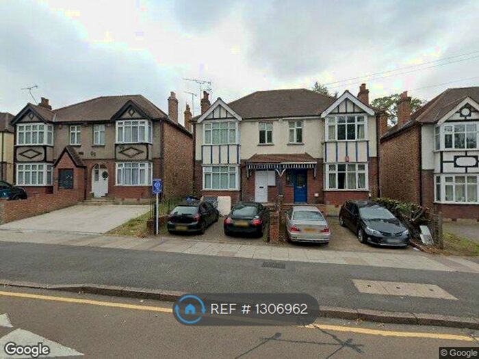 Studio To Rent In Hillingdon Hill, Uxbridge UB10