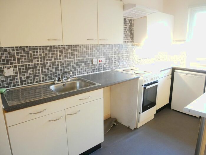 1 Bedroom Maisonette To Rent In Abbotswood Way, Hayes, UB3
