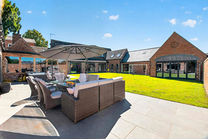 5 Bedroom Detached House For Sale In Coventry Road, Cawston, Rugby Warwickshire, CV23
