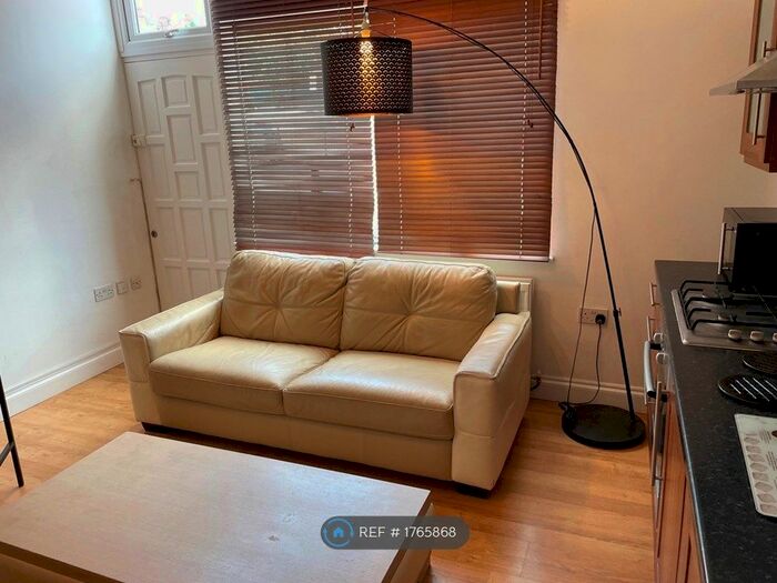 1 Bedroom Flat To Rent In Archway Road, London, N19