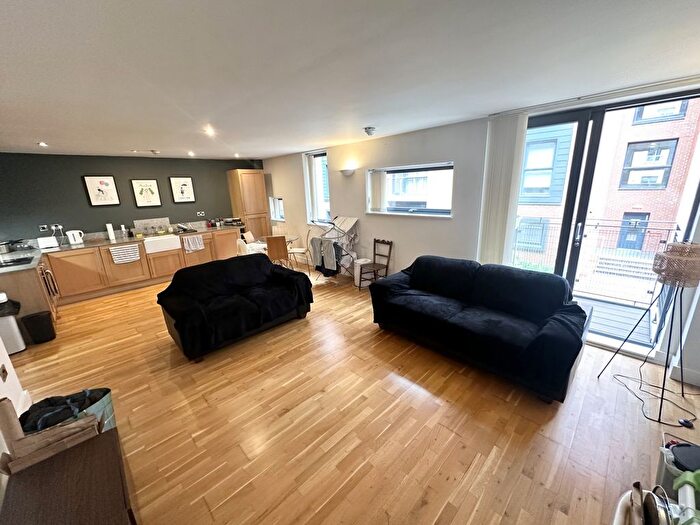 2 Bedroom Flat To Rent In Isaac Way, Ancoats, M4