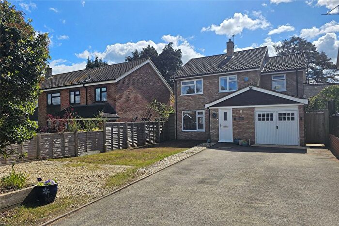 4 Bedroom Detached House For Sale In Headley Down, Hampshire, GU35