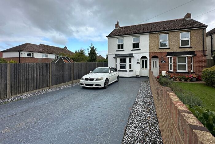 3 Bedroom Semi-Detached House For Sale In Reach Road, St Margarets At Cliffe, CT15