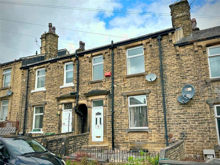2 Bedroom Terraced House To Rent In College Street, Huddersfield, West Yorkshire, HD4