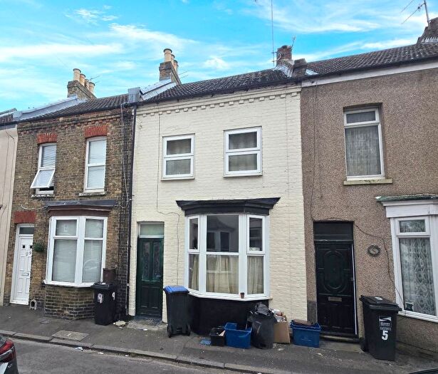 2 Bedroom Terraced House For Sale In Ayton Road, Ramsgate, CT11