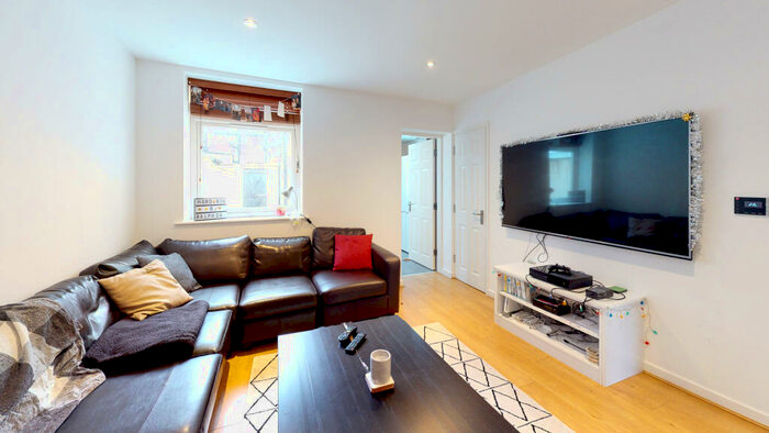 6 Bedroom House To Rent In Woodcroft Road, Liverpool, Merseyside, L15