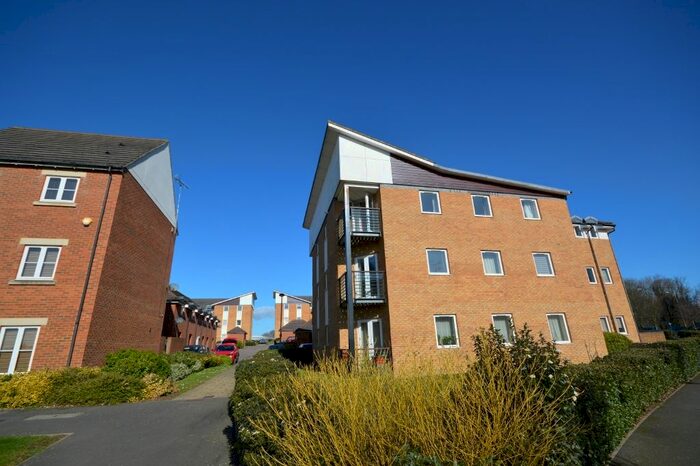 2 Bedroom Penthouse To Rent In Berwick Place, Welwyn Garden City, AL7