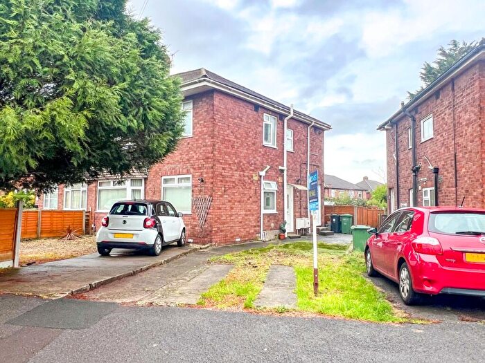 2 Bedroom Apartment For Sale In Cranbourne Road, Patchway, Bristol, BS34